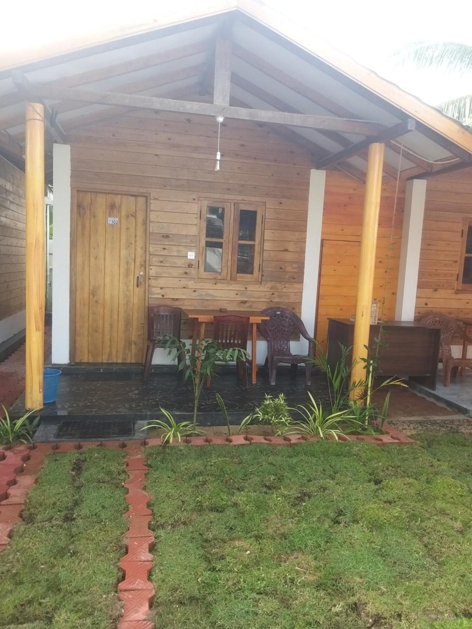 Dot Bey Beach Cabana Trincomalee Exterior photo